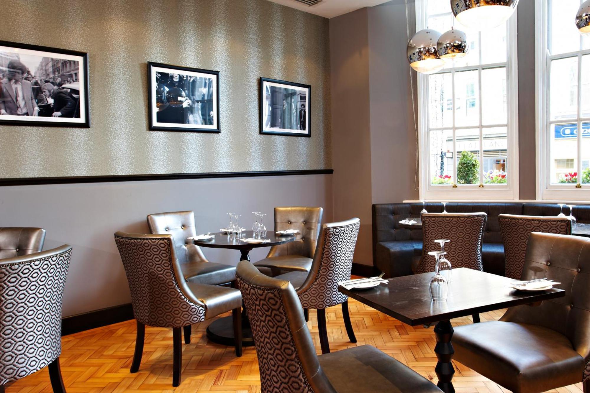 Courthouse Hotel London Bagian luar foto Interior of the restaurant